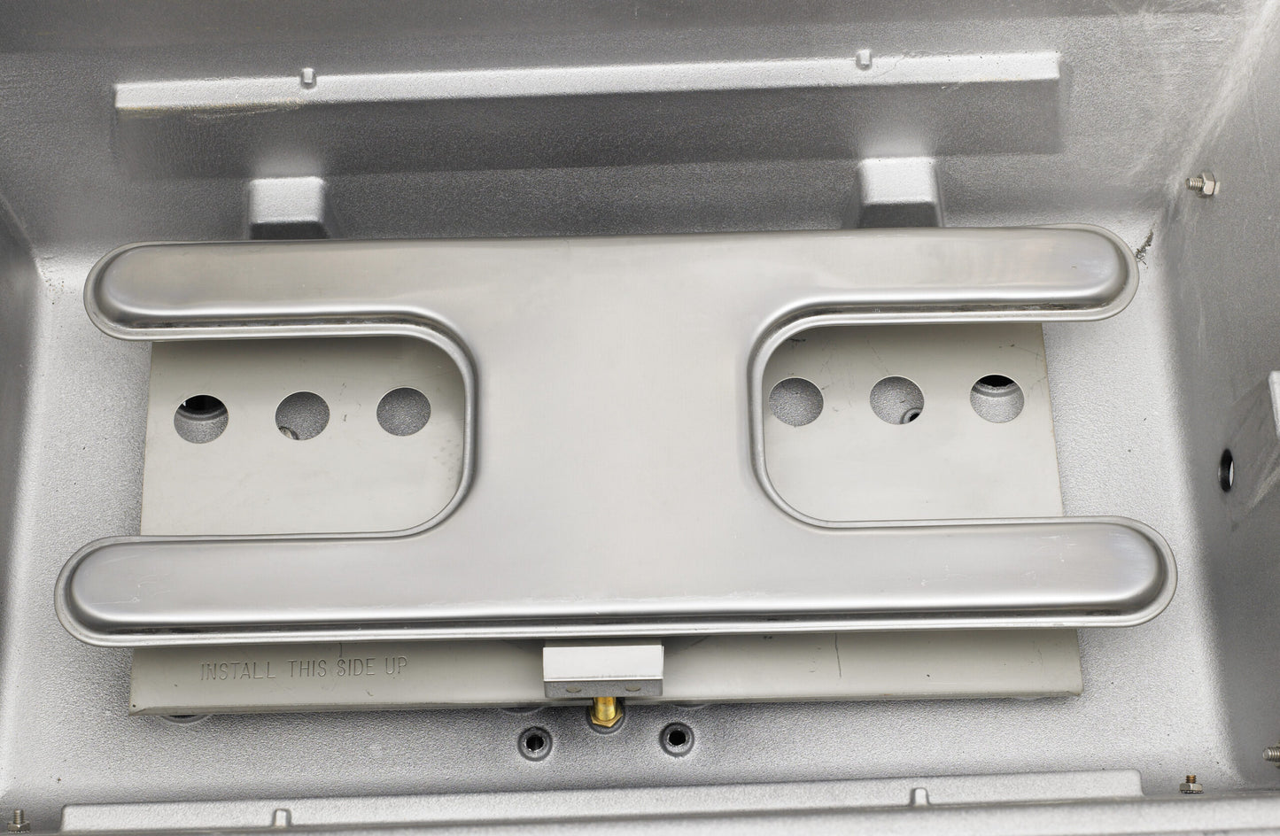 Broilmaster P3X Gas Grill (P3PK7N) – Natural Gas Grill with Stainless Patio Post Package