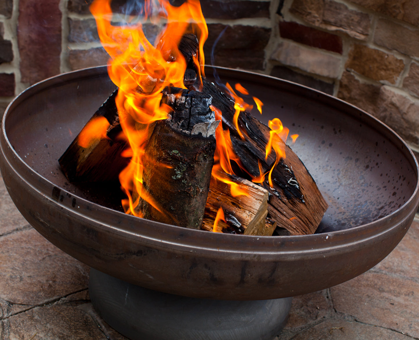 Ohio Flame Patriot Fire Pit Bowl Lifestyle 2